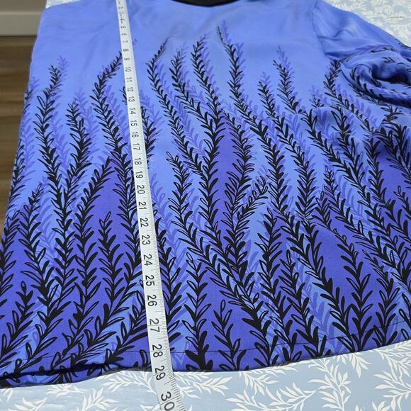 Bob Mackie Art To Wear Womens Sz XL 100% Silk Blue and Black Button Down Top - Picture 12 of 15